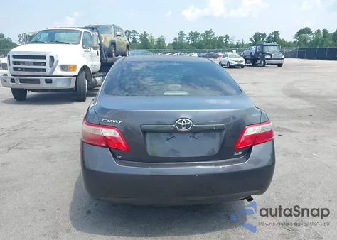 2007 Toyota Camry Le z USA, uszkodzony, nr VIN 4T1BE46K77U152270